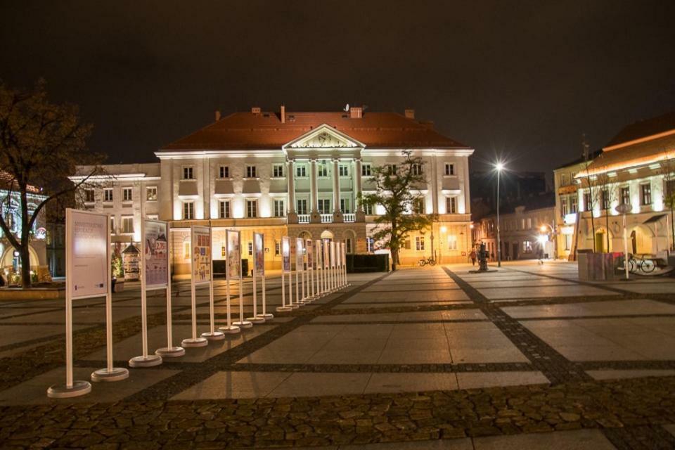 Family & Business Elegant Apartments Rynek Centrum Downtown - 2 Bedroom, Balcony, Parking Kielce Exteriér fotografie